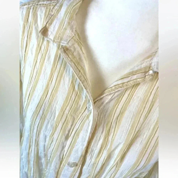 Abercrombie & Fitch Woman’s L Long Sleeve Crinkle‎ Top Yellow White Button shirt - Picture 4 of 14